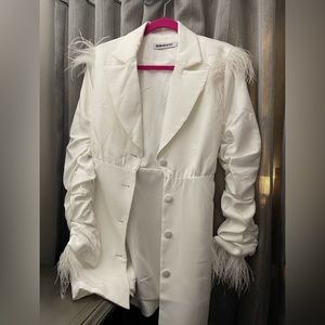 White Elegant Feather Blazer!